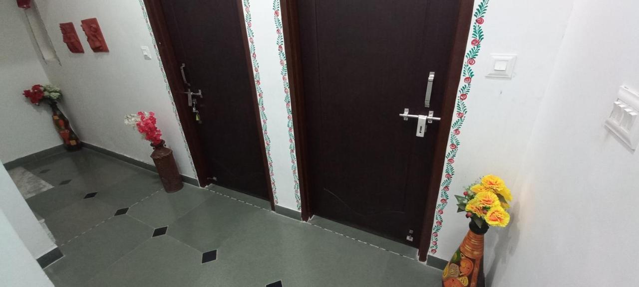 Hill Paradise Home Stay Udaipur Bagian luar foto