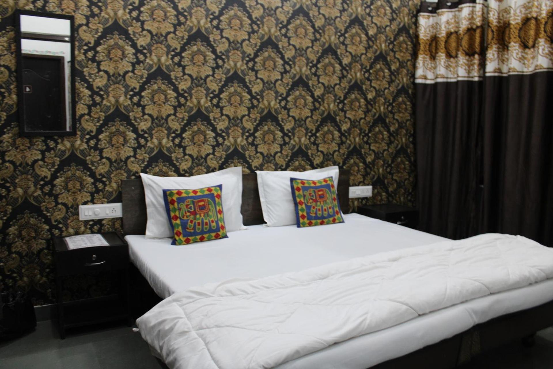Hill Paradise Home Stay Udaipur Ruang foto